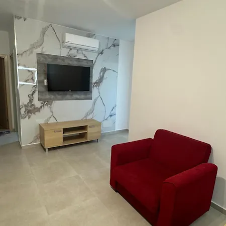 Aпартамент Sunny Daire